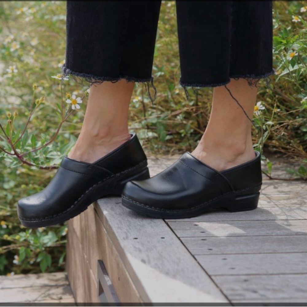 Ladies Clogs 36